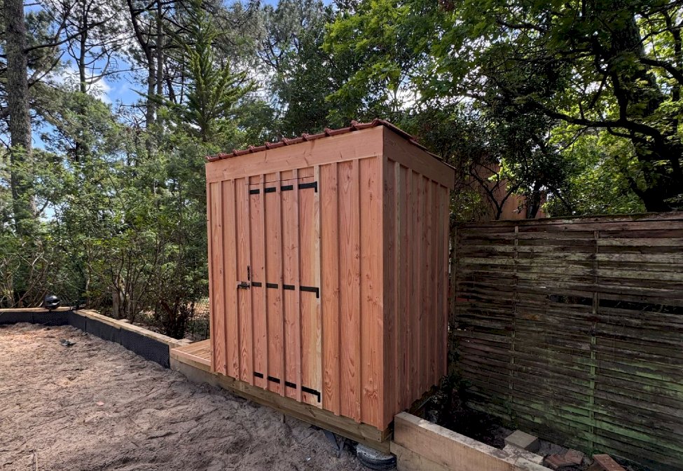 Construction d'une piscine classique en béton par Le Bassin Bleu